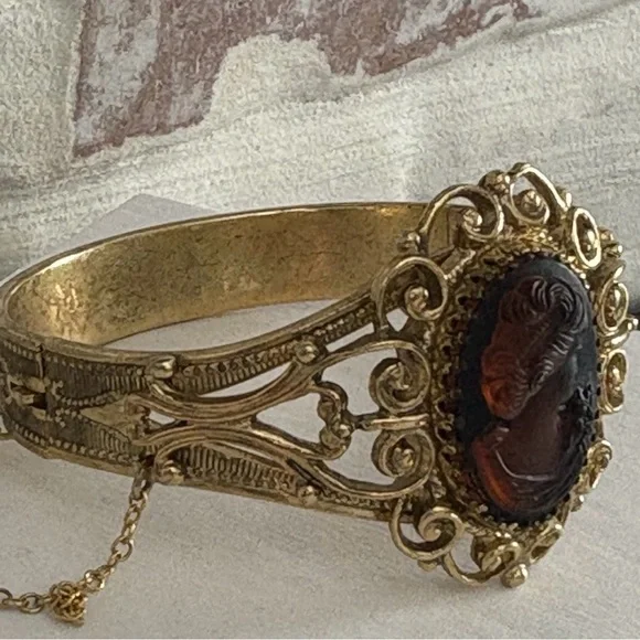 VTG Whiting & Davis Bracelet Gold Tone Amber Brown Intaglio Cameo Jewelry - Picture 12 of 14